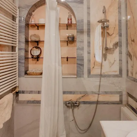 Luigi Xvi Guest house Taranto